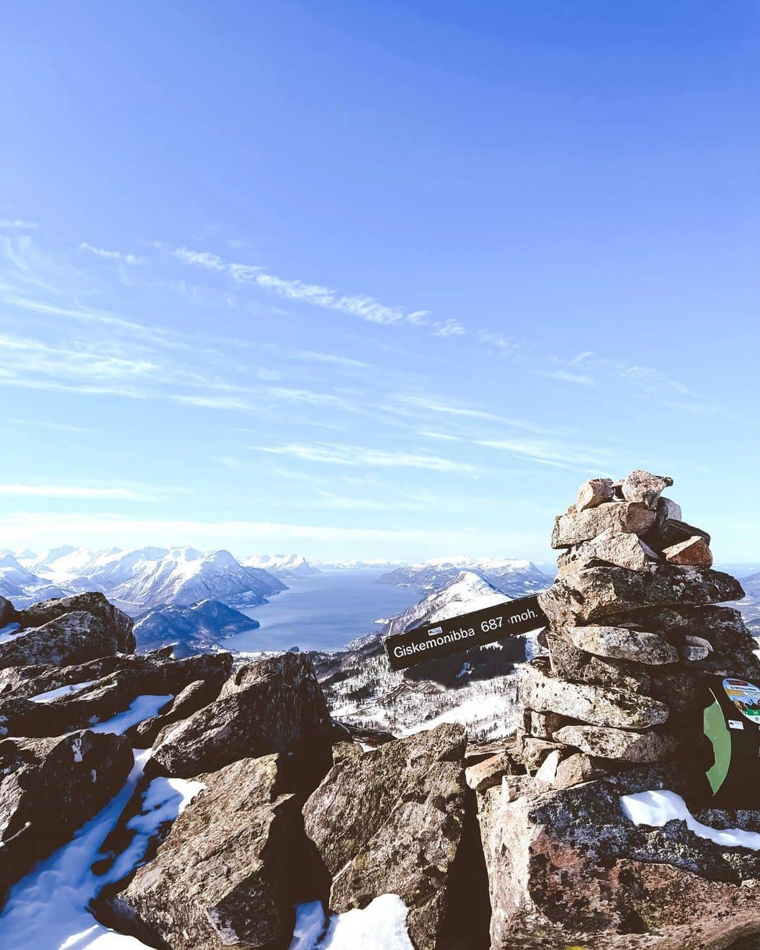 Fjordutsikt fra Giskemonibba, 687 meter over havet